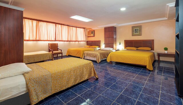 ホテル マレコン イン