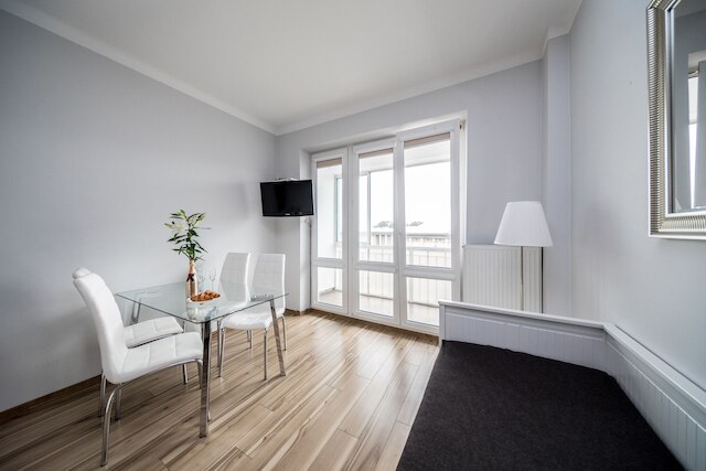 スモルナ アパートメンツ バイ ユア フリーダム