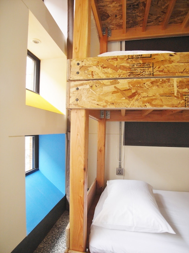 ウィズ イン ホステル