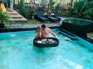 オカワティ ホテル