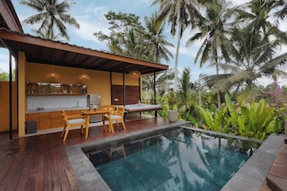 サンキャヴィラズ