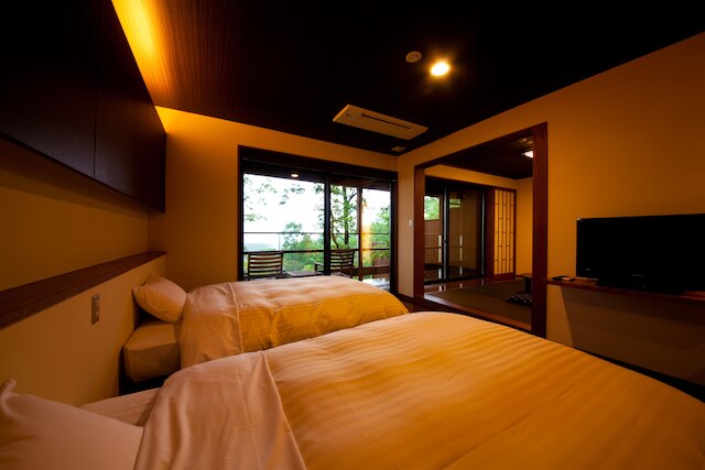 草屋根の宿 龍のひげ