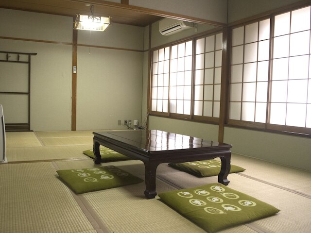 ビジネス旅館やまべ