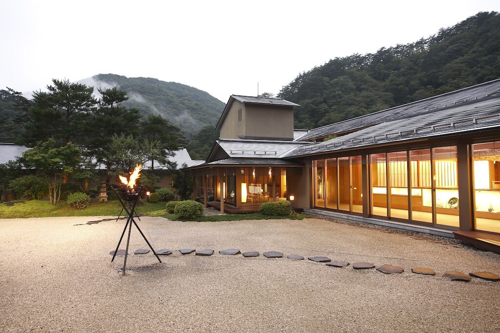 4.花巻温泉 佳松園