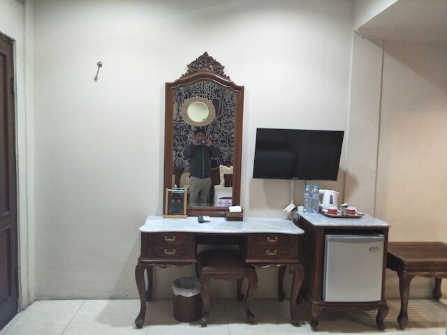 ホテル インダー パレス ジョグジャカルタ