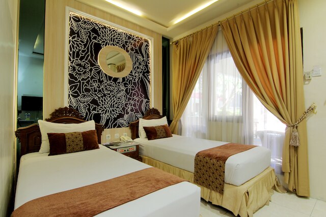 ホテル インダー パレス ジョグジャカルタ