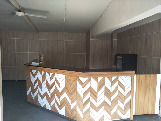 ホテル グランド ロセラ ジョグジャカルタ