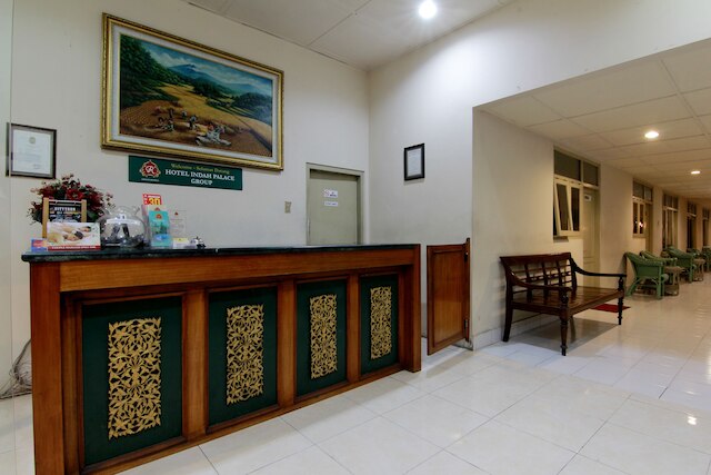 ホテル グランド ロセラ ジョグジャカルタ