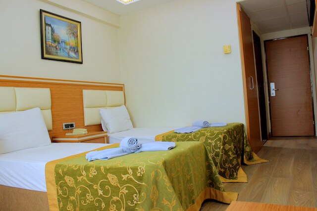 ホテル ブユック パリ