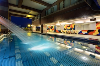 チェン パオ ホテル (鎮寶大飯店)