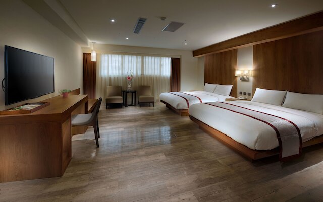 チェン パオ ホテル (鎮寶大飯店)