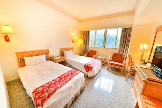 ホテル帝綸ドンプー スパ (東埔帝綸溫泉渡假大飯店)