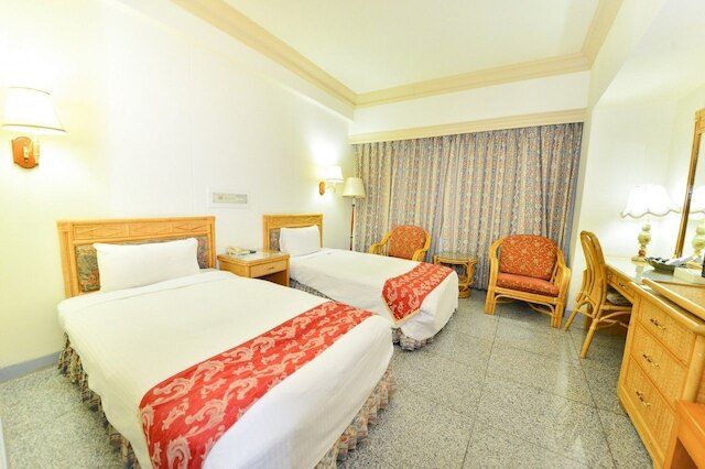 ホテル帝綸ドンプー スパ (東埔帝綸溫泉渡假大飯店)