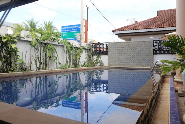 マムズ ゲストハウス