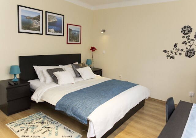 ワルシャワレント アパートメンツ セントラルナ