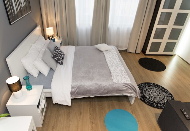 ワルシャワレント アパートメンツ セントラルナ