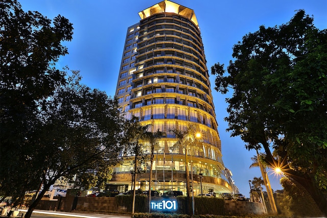 ザ 101 ジャカルタ セダユ ダルマワンサ