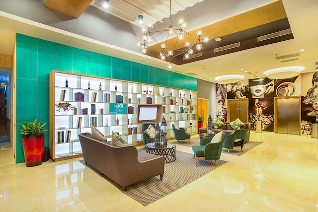 ザ 101 ジャカルタ セダユ ダルマワンサ