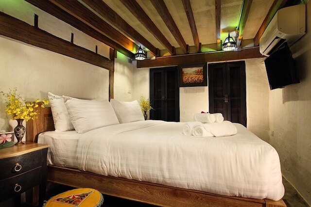 ナイ ブティック ハウス