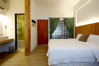 シャイア ホームステイ