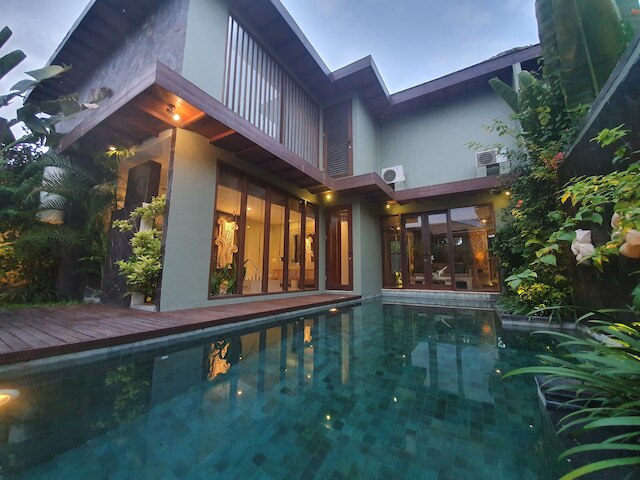 ザ ロイヤル プルナマ ラグジュアリー ヴィラズ - アダルツ オンリー