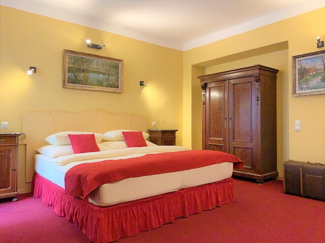 スモール ラグジュアリー パレス レジデンス