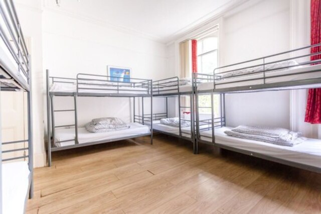 アトラス ホステル