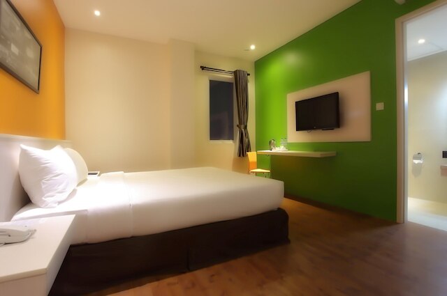 ホテル ドラゴン イン バイ SHM