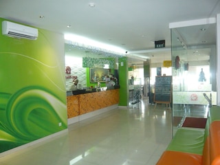 ホテル ドラゴン イン バイ SHM