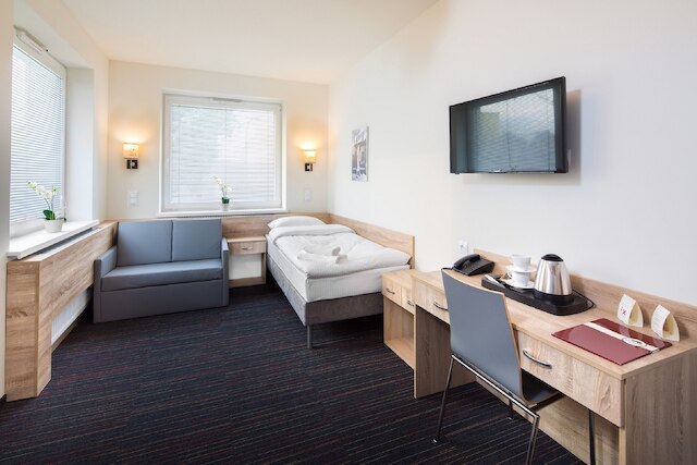 オートモービル ホテル