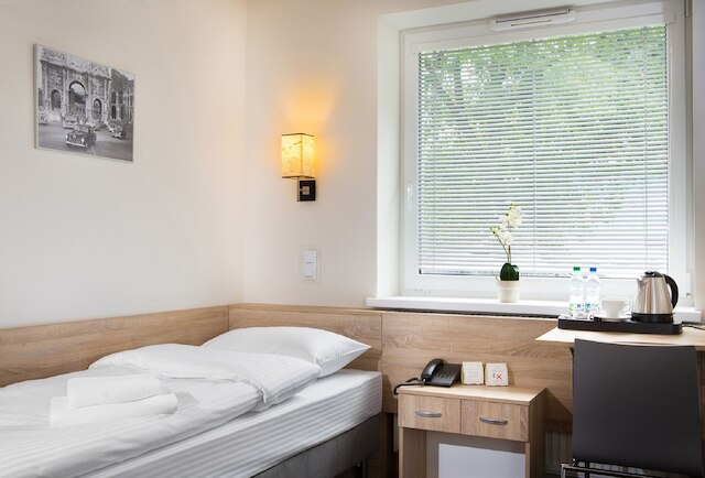 オートモービル ホテル