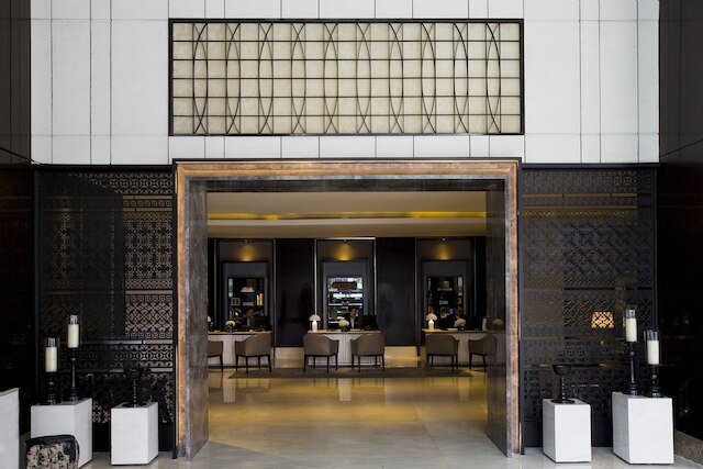 アスコット ウォータープレイス スラバヤ