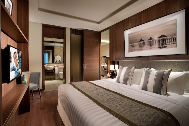 アスコット ウォータープレイス スラバヤ