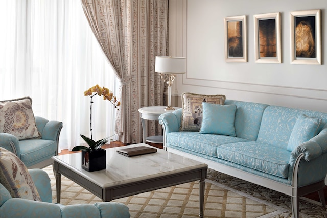 パラッツォ ベルサーチ ドバイ