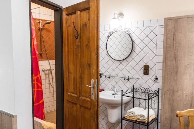 ミラ アパートメンツ