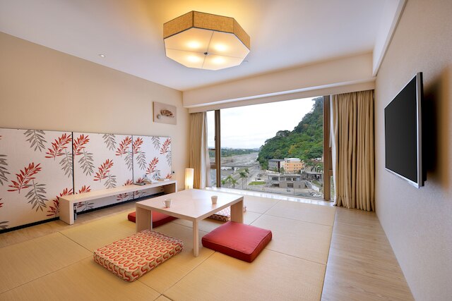 知本 センチュリー ホテル (知本金聯世紀酒店)