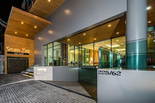 セブン ジア シック ホテル