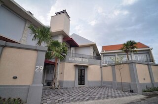 グリヤ サンセット クタ