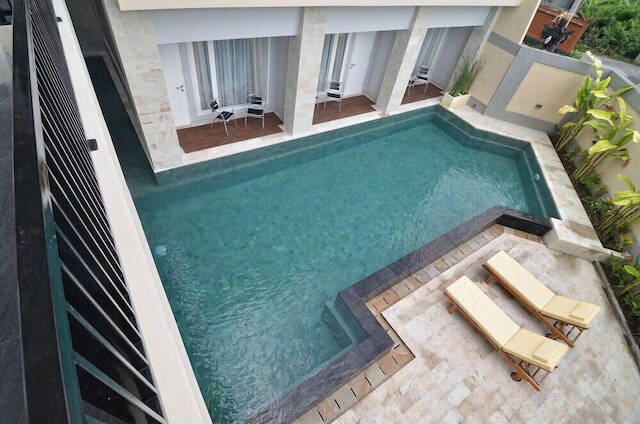 グリヤ サンセット クタ