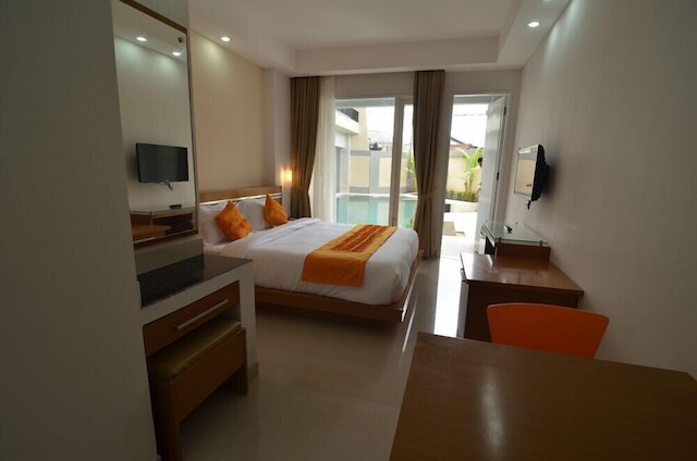 グリヤ サンセット クタ