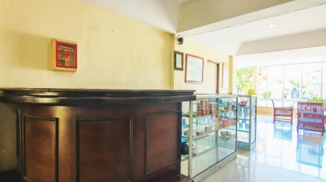 サヌール アユ ホテル