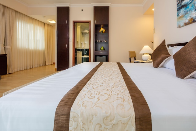 ノーフォーク マンション ラグジュアリー サービスド アパートメント