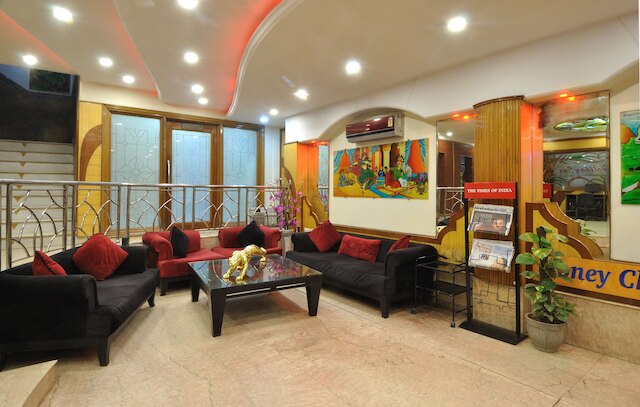 ホテル デ ホリデイ インターナショナル