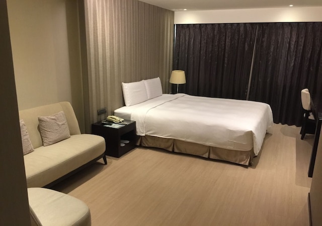 タルムード ホテル 高雄 ラブリバー (塔木德酒店高雄愛河館)