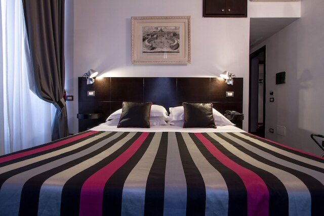 ナヴォーナ エリート