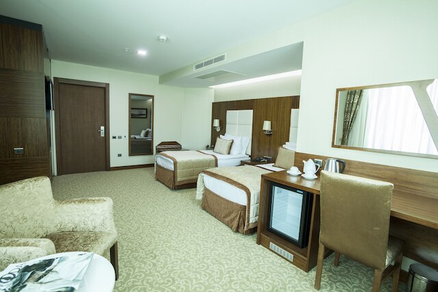 ヴィヴァルディ CE ゴールド ホテル