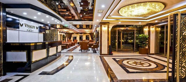 ヴィヴァルディ CE ゴールド ホテル