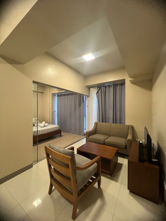 8 ニュータウンブールバード