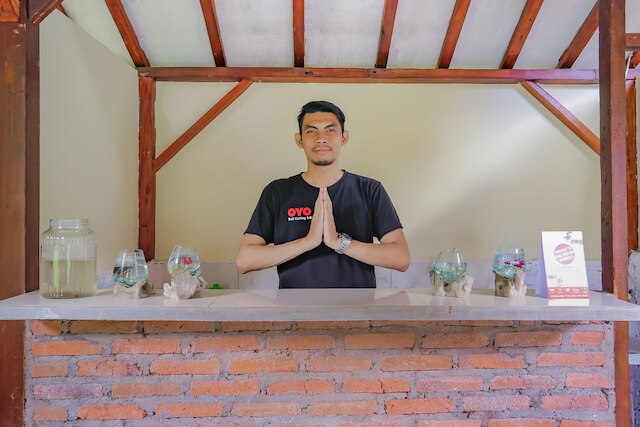 OYO  ライフ 90301 ヒドゥン ビレッジ ウルワツ