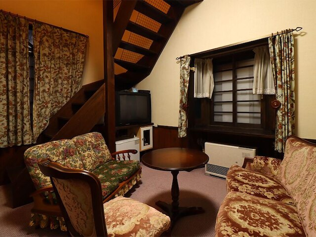 ペンションアルマ